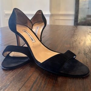 Manolo Blahnik Black Suede Catalina Heels SZ 41